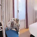 Dress Code 4* Paris