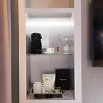 Hotel Dress Code 4*