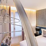 Hotel Dress Code Paris