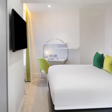 Dress Code 4* Paříž