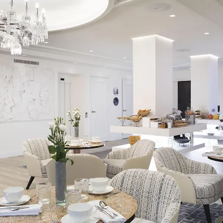 Dress Code Hotel Paříž