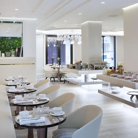 Dress Code 4* Paříž