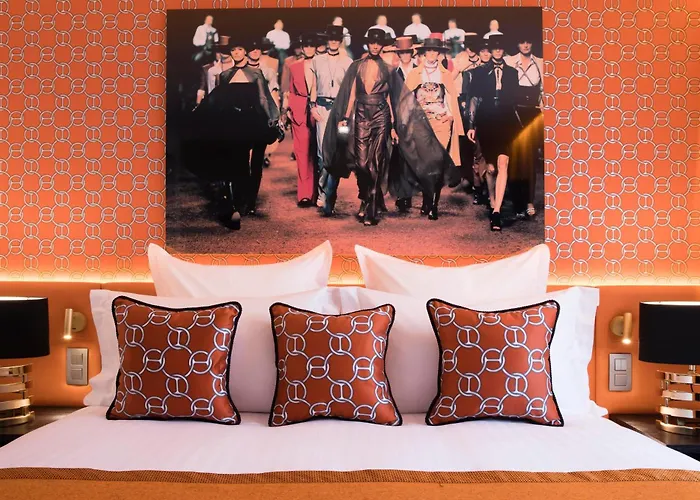 Hotel Dress Code Paris