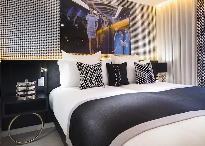 Dress Code 4*