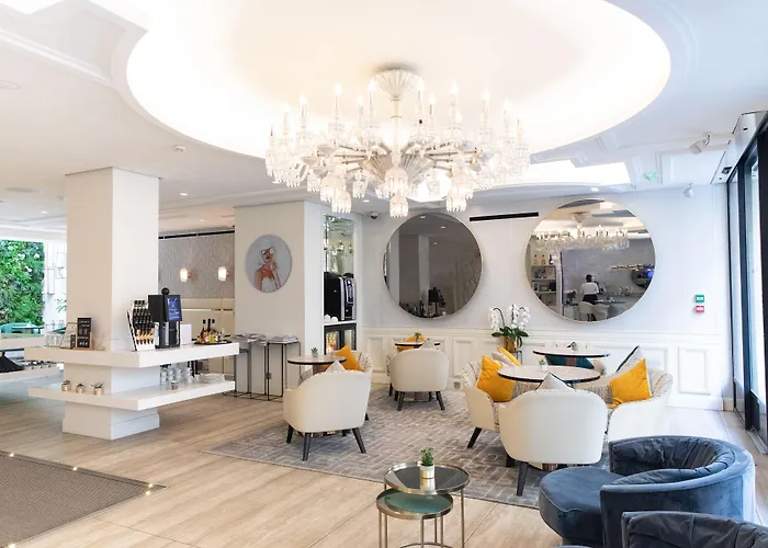 Hotel Dress Code Paris